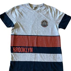 XIOS Quality Size M T-Shirt Men’s
Gray -Navy - Orange Tee Printed Tees